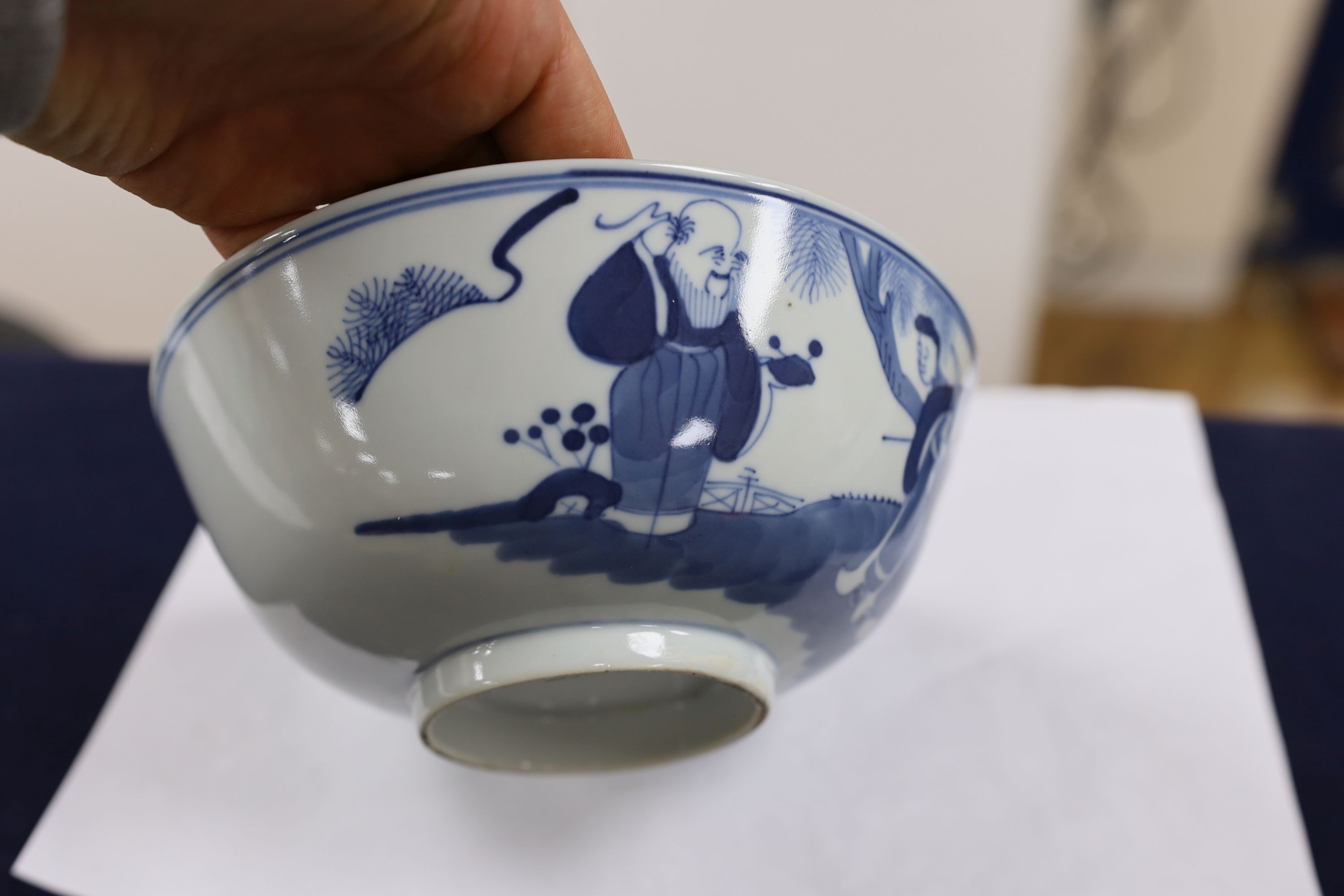 A collection of seven Chinese blue and white bowls 18cm